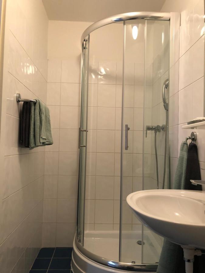 Mala Svata Hora - Penzion & Restaurace Mníšek pod Brdy Dış mekan fotoğraf