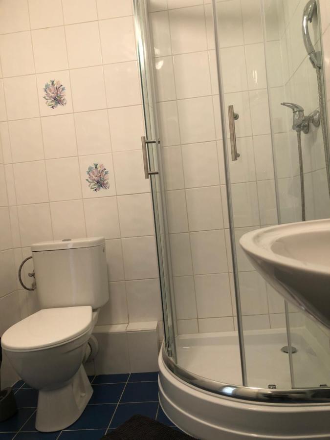 Mala Svata Hora - Penzion & Restaurace Mníšek pod Brdy Dış mekan fotoğraf